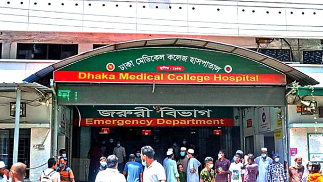 ভয়াবহ ভূমিকম্পে কেঁপে উঠল দেশ! ঢামেকে ৪১ জন, ভর্তি ৬ — শিশুসহ বহু আহত