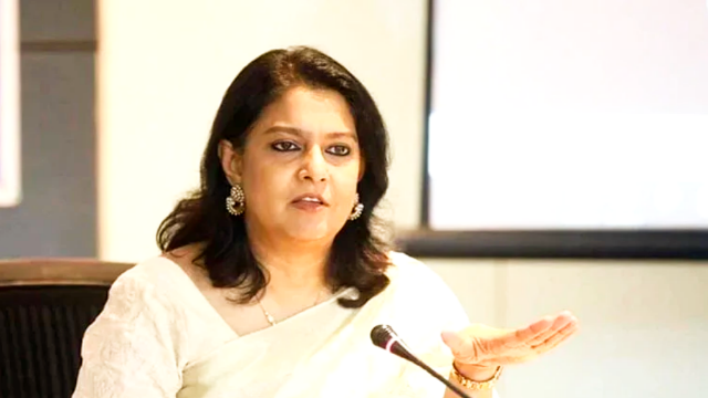 মেগা প্রকল্প নয়, ঝুঁকিপূর্ণ জনগোষ্ঠী সুরক্ষায় অগ্রাধিকার দেওয়ার আহ্বান পরিবেশ উপদেষ্টার