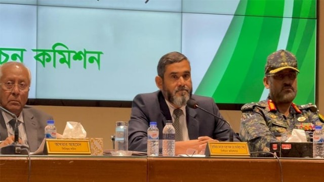 অবৈধ অস্ত্র উদ্ধার ও সন্ত্রাস দমনে শিগগিরই বিশেষ অপারেশন