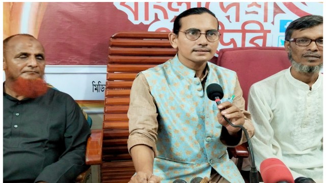 এ সরকার ফ্যাসিস্টদের পাহারাদার-দখলদার : মোমিন মেহেদী