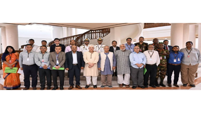 চট্টগ্রামে জলাবদ্ধতা নিরসনে ৭৫% অগ্রগতি: প্রধান উপদেষ্টার কাছে অগ্রগতি প্রতিবেদন