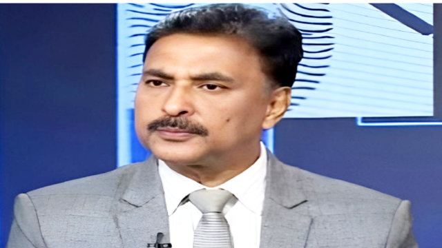 নয় মাসে ৮৩ কোটি টাকা খরচ করে আলী রীয়াজ পালালেন কেন—প্রশ্ন মোশাররফ আহমেদের