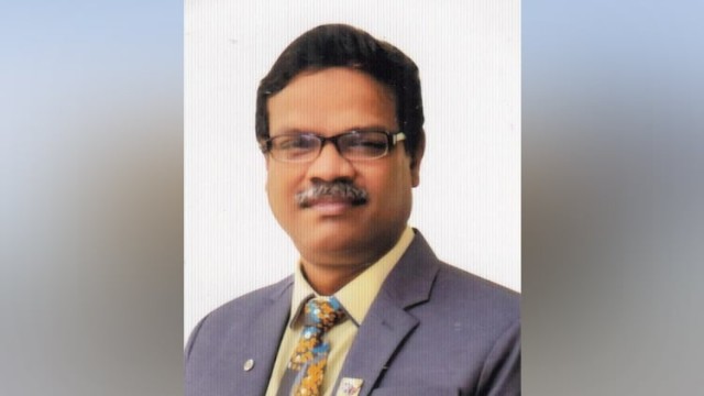 চাকসুর নতুন কোষাধ্যক্ষ অধ্যাপক তৈয়ব চৌধুরী! চবিতে নতুন দায়িত্ব গ্রহণ