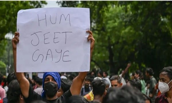 জেন-জি’র আন্দোলনের জয়, পদত্যাগ করলেন ভারতের শিক্ষামন্ত্রী ধর্মেন্দ্র প্রধান