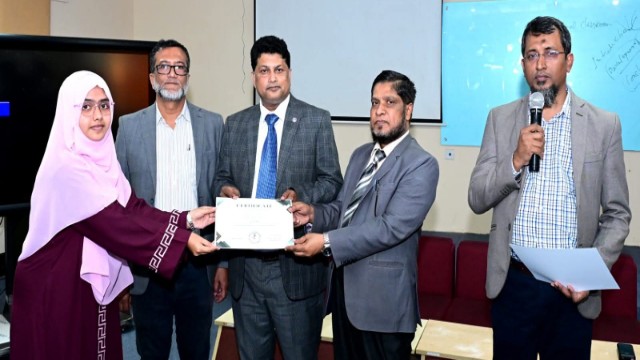 চট্টগ্রাম বিশ্ববিদ্যালয়ে নবনিয়োগপ্রাপ্ত ২৮ শিক্ষকের ‘Foundation Training’ সম্পন্ন, সনদ প্রদান অনুষ্ঠিত