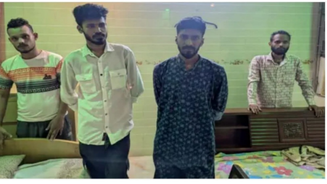 বাকৃবির গেস্ট হাউজে ইয়াবাসহ ৪ জন আটক, দুজন বিশ্ববিদ্যালয়ের কর্মচারী