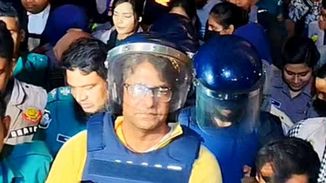 সাংবাদিক আনিস আলমগীরের গ্রেপ্তার নিয়ে সম্পাদক পরিষদের তীব্র নিন্দা: সুনির্দিষ্ট অভিযোগ ছাড়া আটক, সন্ত্রাসবিরোধী আইনে মামলা