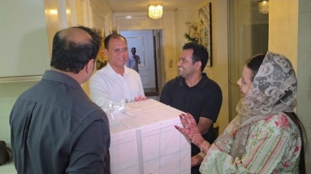 সেই নবদম্পতির জন্য উপহার পাঠালেন তারেক রহমান