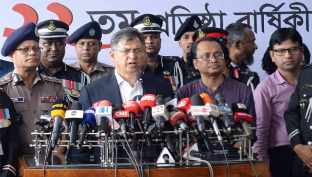 র‌্যাবের কিছু কর্মকর্তার অপরাধের দায় পুরো প্রতিষ্ঠান নিতে পারে না: স্বরাষ্ট্রমন্ত্রী