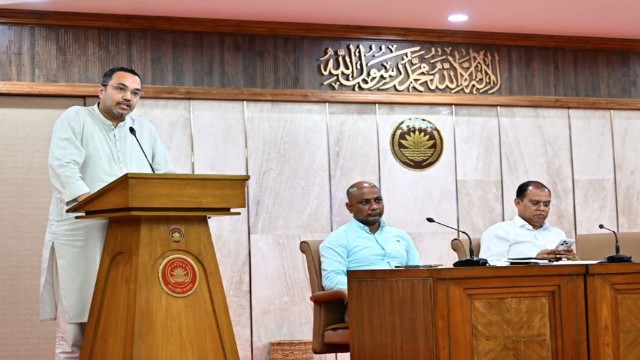 সরকারের ১০০ দিনে মন্ত্রিসভার ৬২ শতাংশ সিদ্ধান্ত বাস্তবায়িত হয়েছে : মাহদী আমিন