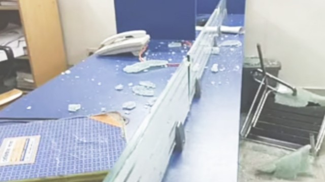 নোয়াখালীতে হাসপাতালে ভয়াবহ হামলা-ভাঙচুর, আতঙ্কে রোগীদের দিগ্বিদিক ছোটাছুটি