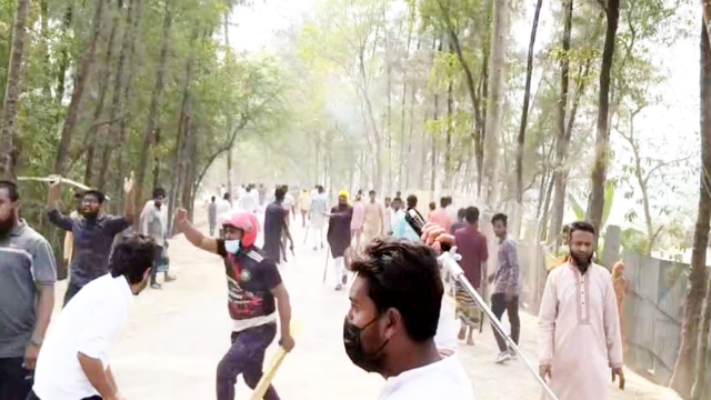 হাতিয়ায় বিএনপি-এনসিপি রক্তক্ষয়ী সংঘর্ষ: পুলিশসহ আহত অর্ধশতাধিক, থমথমে জনপদ