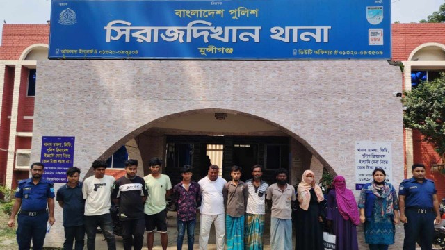 সিরাজদিখানে ১২ ঘণ্টার সাড়াশি অভিযান, বিভিন্ন মামলায় গ্রেফতার ১১