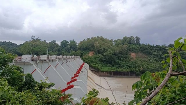 কাপ্তাই হ্রদের ১৬ জলকপাট দিয়ে পানি ছাড়ার প্রস্তুতি