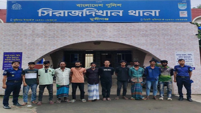 মাদক নির্মূলে সিরাজদিখান থানা পুলিশের অভিযান, গ্রেফতার ৭