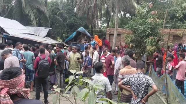 বাগেরহাটে একই পরিবারের তিনজনের মরদেহ উদ্ধার, হত্যাকাণ্ডের প্রাথমিক ধারণা পুলিশের