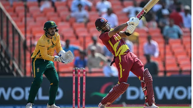 হোল্ডার-শেফার্ড জুটিতে ৮৩ রানে ৭ উইকেট হারানো ওয়েস্ট ইন্ডিজ তুলল ৮ উইকেটে ১৭৬